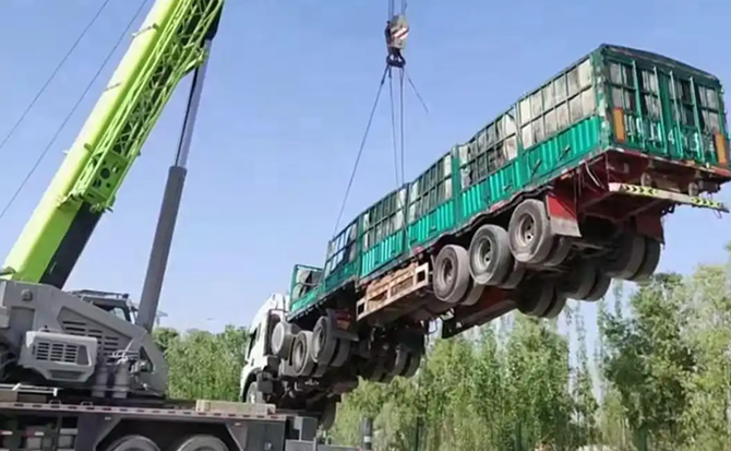 彝良道路脱困救援案例